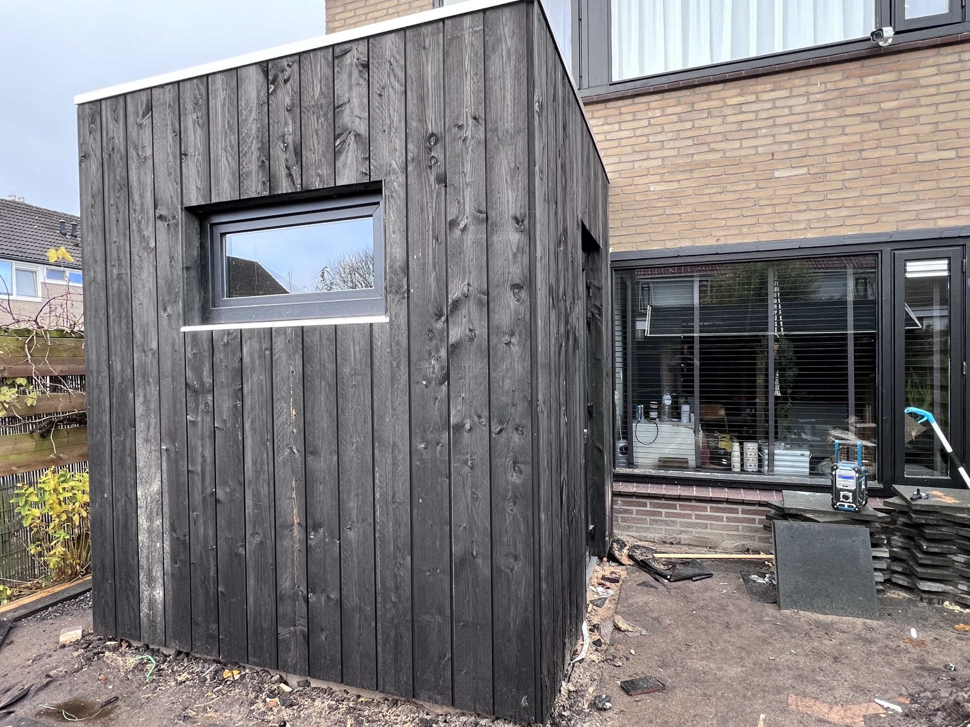 Compacte bijkeuken van 4 m² — Drachten